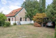 Liebevolles Anwesen mit Atelier auf traumhaft schönem Eigengrund - 59,17m² Wohnhaus plus 58,84m² modernisierte Scheune!