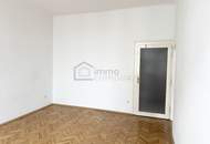 Charmante Wohnung mit schönen alten Fischgrät-Parkett – Top Preis! Top Eckzinshaus