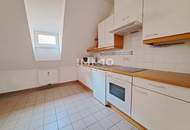 TOP Innenstadtlage: 3 - Zimmer- DG- Wohnung im Altbau | Sackstraße 14 Top 26