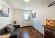 Zwei Wohneinheiten, ein Ausblick – Zweifamilienhaus mit Bergpanorama