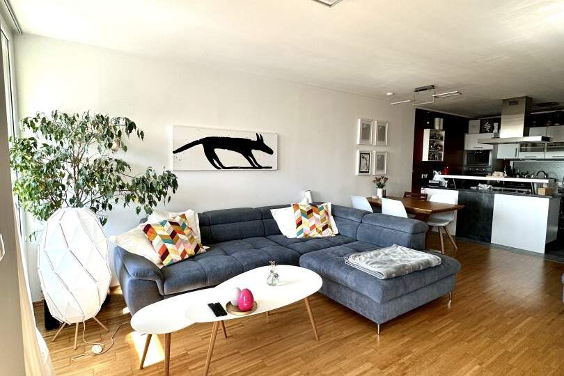 Perfekte 4-Zimmer-Familien-Wohnung mit Loggia und freiem Blick, exzellenter Grundriss, niedrige Betriebskosten, Garagenplatz um zzgl. € 25.000,--, Wohnung-kauf, 425.000,€, 1220 Wien 22., Donaustadt