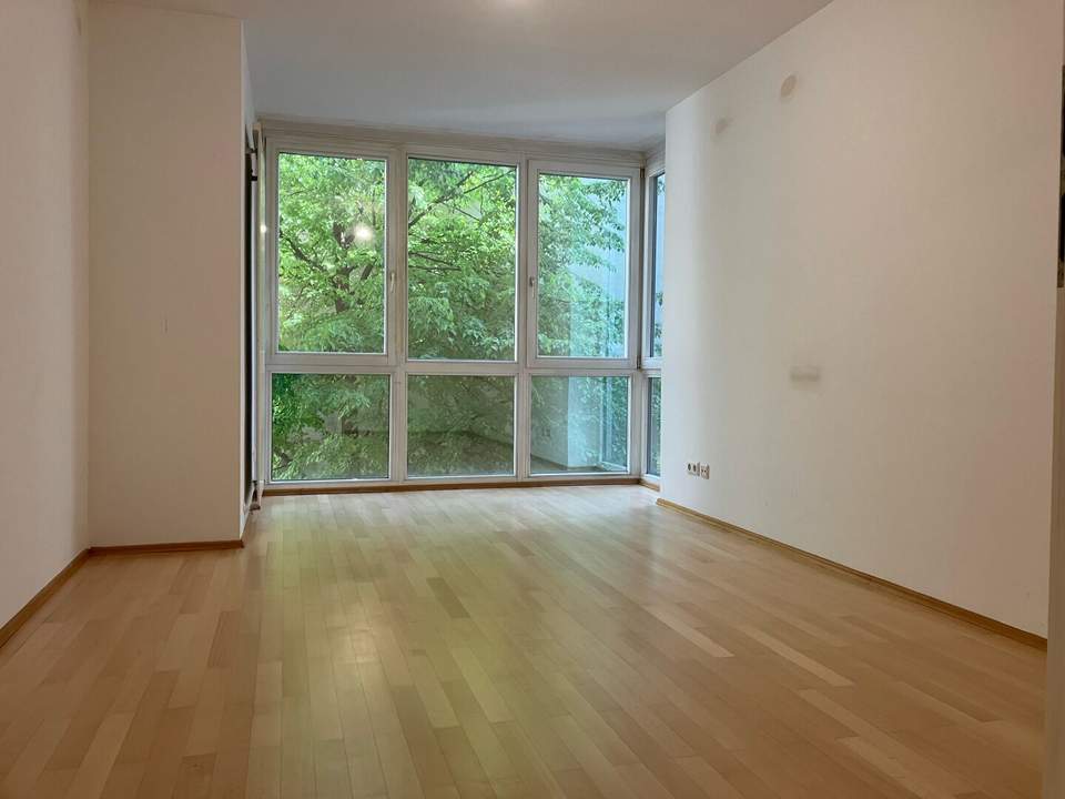 1040! Schöne 3-Zimmer Wohnung mit Gemeinschaftsterrasse!