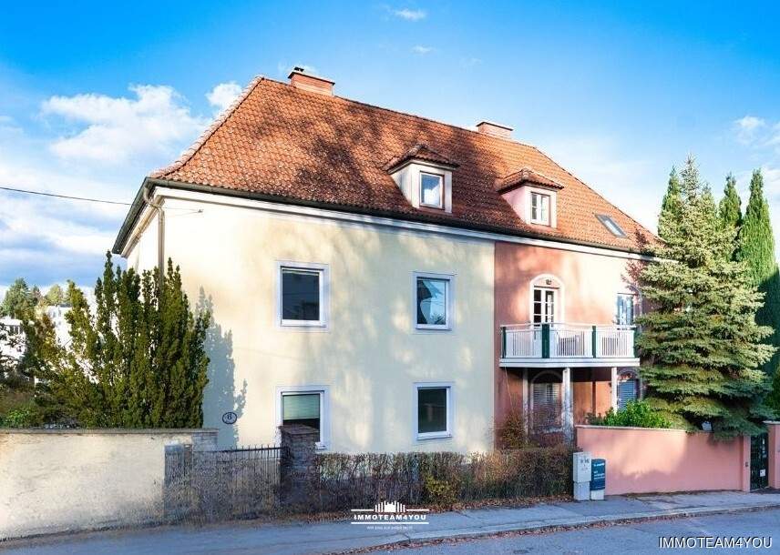 Rarität am Froschberg: großzügige Räume, die Sonne und ein herrlicher Garten!
