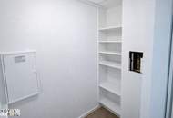 Moderne 2-Zimmer-Wohnung mit Loggia im Sky Tower am Hauptbahnhof