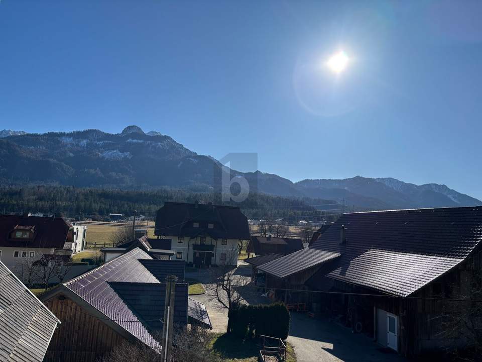 EIN STÜCK NATUR: HAUS MIT EIGENEM STALL