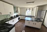 Wohnhaus mit viel Potential, Garten & Pool in Wels-Maxlheid