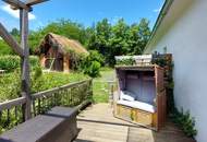 Sehr liebevoll und stilvoll saniertes Bauernhaus mit zwei Ferienappartements