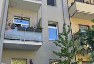 Traumhafte 3 - Zimmer - Altbauwohnung mit Loggia in Alturfahr