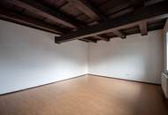 Sanierungsbedürftiges Einfamilienhaus zentral gelegen! (Provisionsfrei)