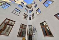 Neu sanierte Wohnung mit zwei Zimmern und großzügiger Wohnküche