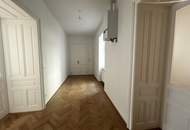 UNBEFRISTET - 3-Zimmer Altbauwohnung mit großem Abstellraum und Kellerabteil in der Garnisongasse