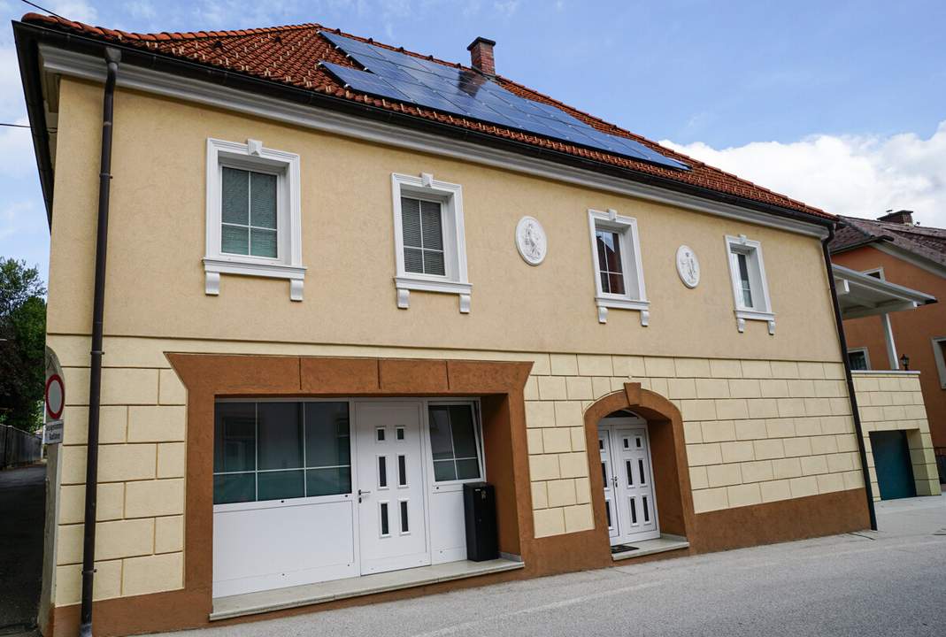 Repräsentatives Wohn- und Geschäftshaus - zentrale Ortslage - perfekter Preis!