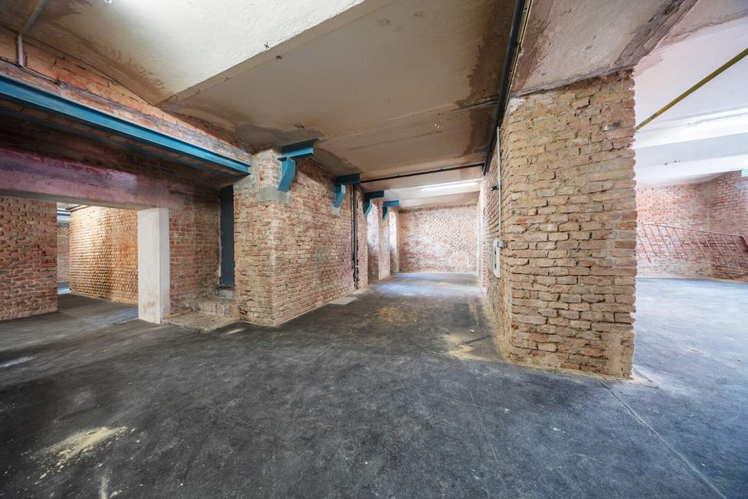 Vielseitige Kellerfläche mit Charakter – 234,56 m² in außergewöhnlich gepflegtem Zustand