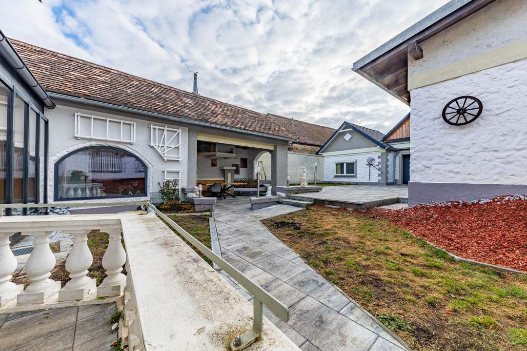 Ihr exklusives Rückzugsparadies: Ruhe, Geborgenheit und Stil – maßgeschneidert für Ihr Wohlbefinden.