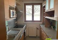 sofort verfügbare helle, gutangelegte 3 Zimmerwohnung mit sonniger Loggia in zentraler Lage inkl. KFZ Stellplatz