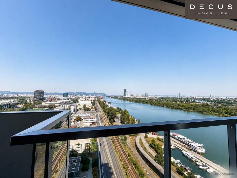 WOHNEN MIT WEITBLICK | EXKLUSVE 3 ZIMMER | UMLAUFENDE TERRASSE | HOCHWERTIGE DESIGNERKÜCHE | FERNBLICK DONAU