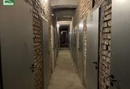 FÜR DEN EIGENBEDARF ODER ALS INVESTMENT MIT CA. 3,5% RENDITE! SEHR GUTER ZUSTAND! SANIERTE & MÖBLIERTE DACHGESCHOSS-WOHNUNG INKL. KÜCHE! SOFORT BEZIEH- ODER VERMIETBAR. - WOHNTRAUM