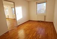 DACHGESCHOSS, sonnige 74 m2 Neubau, Wohnküche, 2 Zimmer, Wannenbad, Parketten, Holbeingasse