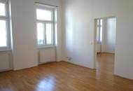 Charmante, gepflegte 2 Zimmer Wohnung mit 2 Balkonen, renovierter Altbau!