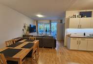 Sonnige, teilmöblierte 2-Zimmer Whg. in der Plentznerstraße