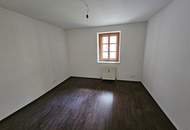 Unbefristete 2-Zimmer-Wohnung mit Balkon!