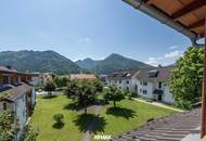 Dachgeschosswohnung mit Loggia und herrlichem Bergblick !