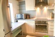 Gemütliches 3 Zimmerwohnung im Dachgeschoss perfekt für Künstler, Single, Paare und kleine Familie