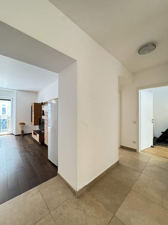 Top Lage - Stilvolle 3-Zimmer-Wohnung mit Balkon in generalisiertem Haus neben Donausinsel