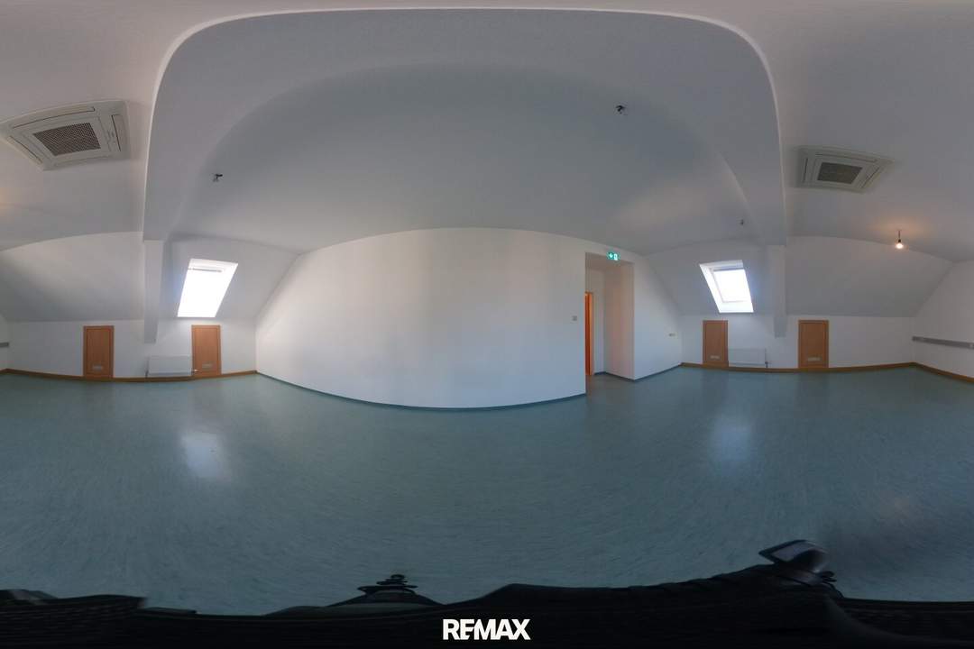 Büro- und Seminarhaus in zentraler Lage von Jennersdorf!