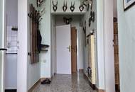 Wohnhaus mit Altbestand und Scheune