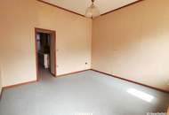 1 Zimmer Wohnung, schön geräumig und gut zu gestalten. Angenehme Lage.