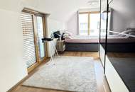Waldrand Living - Wunderschöne Dachgeschoss-Maisonette mit zwei Garagenplätzen
