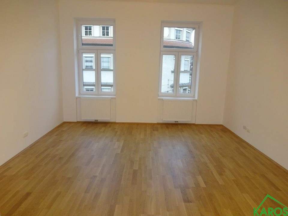 ZWEI-ZIMMER-ALTBAUWOHNUNG!! *ERSTBEZUG*