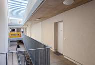 Neuwertige Familien Wohnung inkl. Tiefgaragenparkplatz