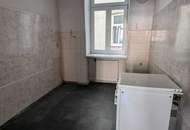 Top 11 - Günstige 2,5-Zimmer-Altbau Wohnung mit guter Raumaufteilung – **ANFRAGEN NUR ÜBER DAS KONTAKTFORMULAR**