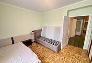 Großzügige Wohnung mit Loggia