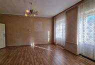 Großzügiges Mehrfamilienhaus mit viel Potenzial