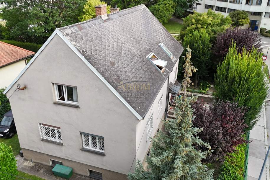 Großzügiges Haus mit zwei Wohnebenen, großem Garten und Garage – Renovierungsprojekt in guter Lage!, Haus-kauf, 695.000,€, 1210 Wien 21., Floridsdorf