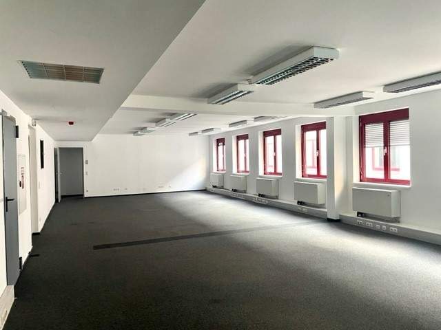 Büros direkt auf der Mariahilfer Straße zu mieten