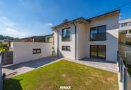 Topmodernes, Neubau - Einfamilienhaus in Zentrumslage mit Küche, Garage und Parkplatz!