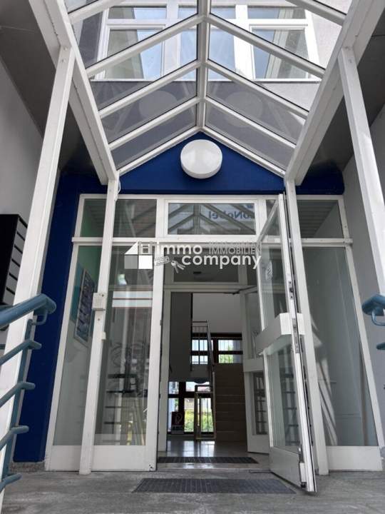 Flexible Bürofläche in Elixhausen - modern, gepflegt und ideal für Coworking - Jetzt mieten für 1.310,00 EUR!