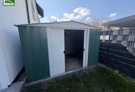 Elegant Wohnen im Grünen! Großzügige Doppelhaushälfte mit Terrassen, Garten und 2 Parkplätzen.