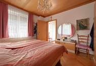 Vielseitiges Haus mit zwei Einheiten, guter Anbindung und eigenem Pool
