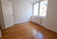 U1-NÄHE, RUHELAGE, 52 m2 Neubau inkl. 8 m2 Loggia, 2 Zimmer, Wannenbad, Parketten, 2. Liftstock, Humboldtgasse