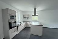 Charmantes Einfamilienhaus mit Einliegerwohnung in Moosburg.