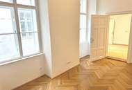 UNBEFRISTET ab 1.9.26! Sanierte 1-Zimmer Altbau-Wohnung mit neuer Küche in Toplage nahe Graben, 1010!