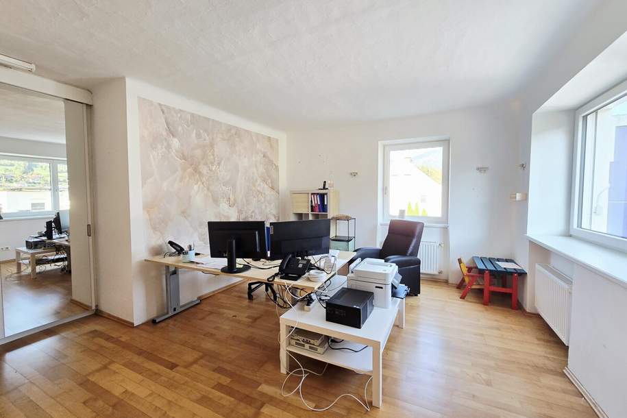 Attraktive Büro- oder Praxisfläche mit bester Sichtlage, Gewerbeobjekt-miete, 650,00,€, 9811 Spittal an der Drau
