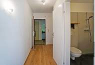 Erstbezug nach Sanierung! Ruhige Garconniere in verkehrsgünstiger Lage im Grünen