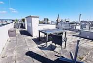 TERRASSENHIT, U1-NÄHE, 84 m2 Dachgeschoß mit 30 m2 Terrasse, 2 Zimmer, Wohnküche, 2 Bäder, Parketten, Viktorgasse