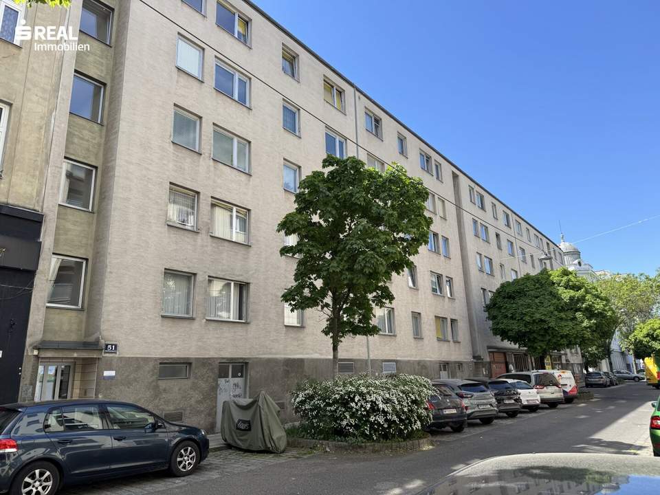 Großzügige 3 (4) Zimmer-Wohnung im 5. Liftstock